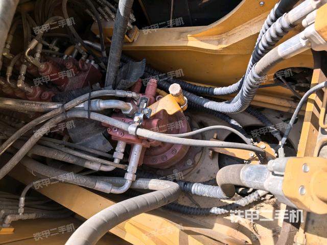 回转马达(上车部件) 回转马达(上车部件)