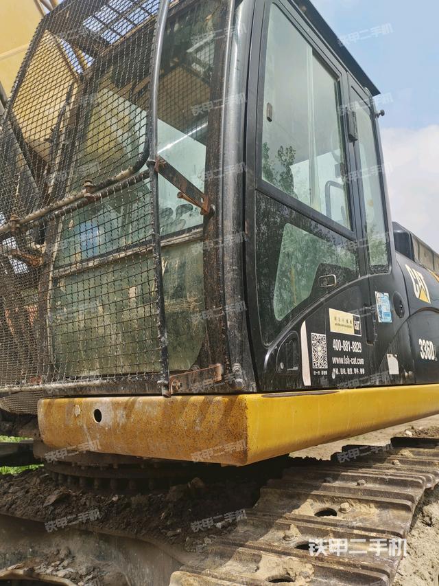 駕駛室左前45度（駕駛室部分）