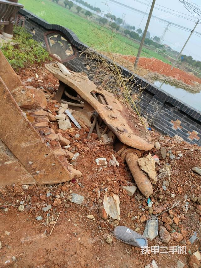 整機左側(cè)(設(shè)備外觀及核心部件) 整機左側(cè)(設(shè)備外觀及核心部件)