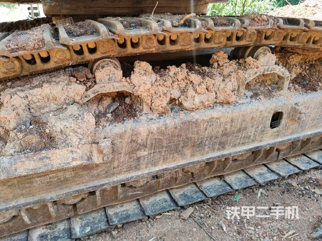 左導(dǎo)向輪(行走機構(gòu)) 左導(dǎo)向輪(行走機構(gòu))