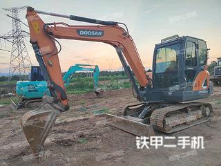 沈阳斗山DX55-9C挖掘机实拍图片