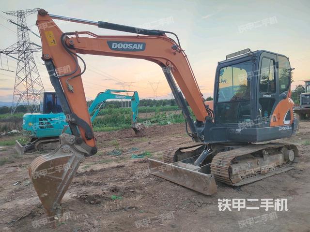 斗山DX55-9C挖掘機(jī)