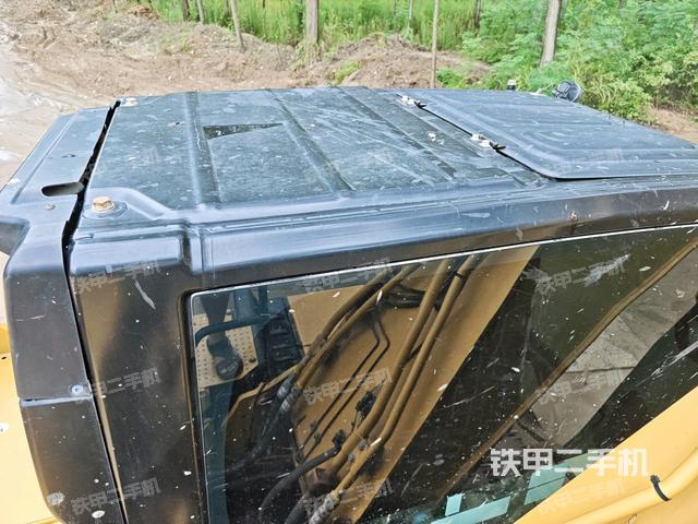 駕駛室頂部俯視(上車部件) 駕駛室頂部俯視(上車部件)