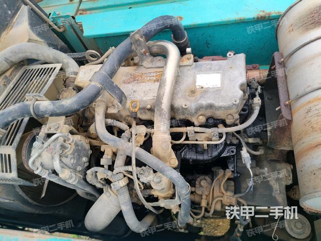 氣門室蓋螺絲特寫(上車部件) 氣門室蓋螺絲特寫(上車部件)