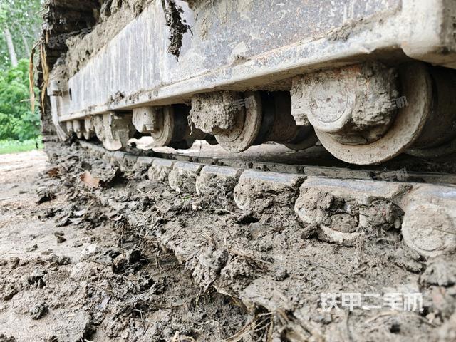 右側(cè)行走馬達(dá)蓋板(行走機(jī)構(gòu)) 右側(cè)行走馬達(dá)蓋板(行走機(jī)構(gòu))