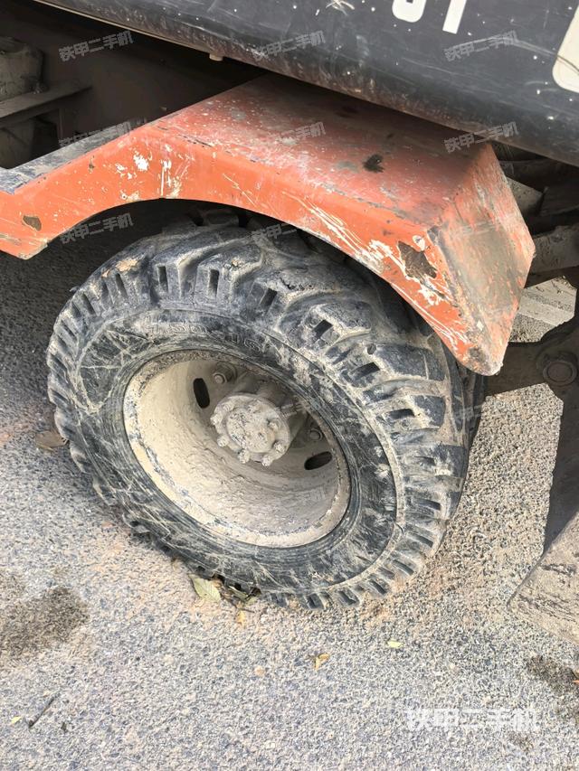 右驱动轮(行走机构) 右驱动轮(行走机构)