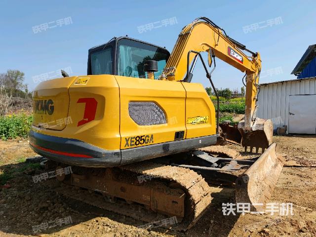 右后45(整機(jī)外觀) 右后45(整機(jī)外觀)