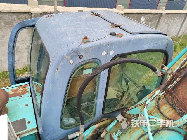 駕駛室頂部俯視(上車部件) 駕駛室頂部俯視(上車部件)
