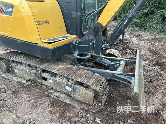 单侧履带整体（整机外观）