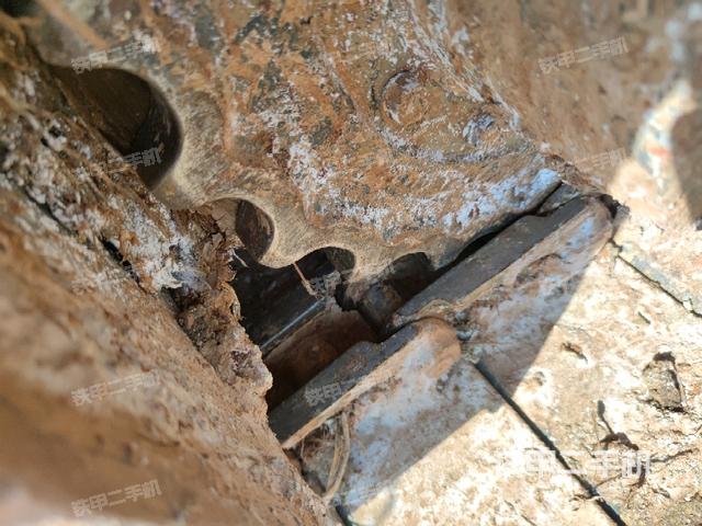 左側(cè)行走馬達(dá)蓋板(行走機(jī)構(gòu)) 左側(cè)行走馬達(dá)蓋板(行走機(jī)構(gòu))