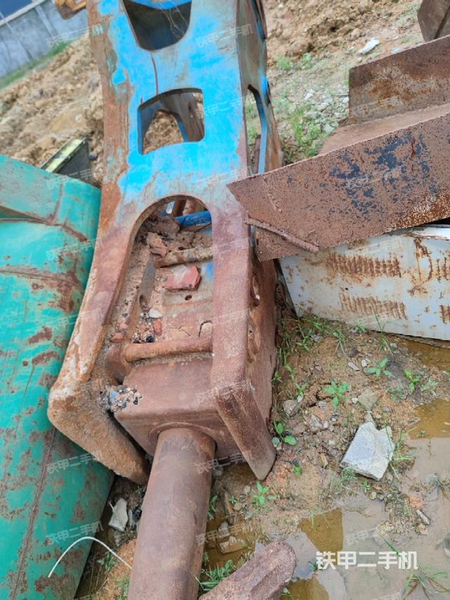 整機(jī)右后45°(設(shè)備外觀及核心部件) 整機(jī)右后45°(設(shè)備外觀及核心部件)