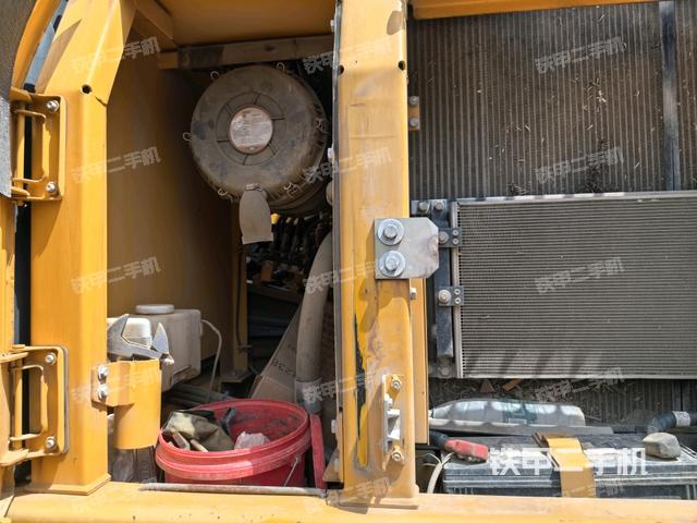 液压泵斜45 左(大件舱室) 液压泵斜45 左(大件舱室)