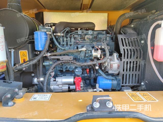 發(fā)動(dòng)機(jī)室(上車部件) 發(fā)動(dòng)機(jī)室(上車部件)