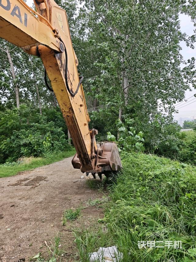 左后45(整機(jī)外觀) 左后45(整機(jī)外觀)