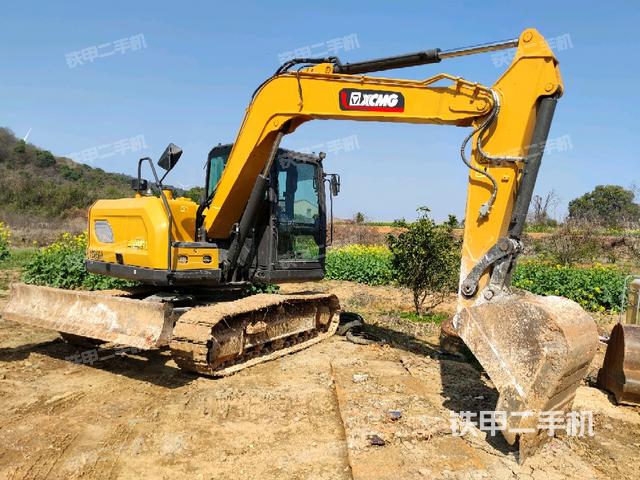 右前45(整機(jī)外觀) 右前45(整機(jī)外觀)