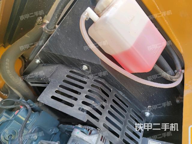 水箱+風(fēng)扇特寫(上車部件) 水箱+風(fēng)扇特寫(上車部件)