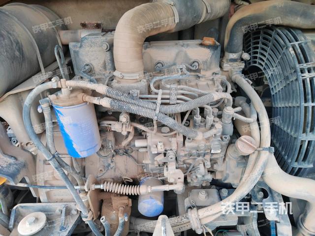 发动机整体俯视(整机外观) 发动机整体俯视(整机外观)