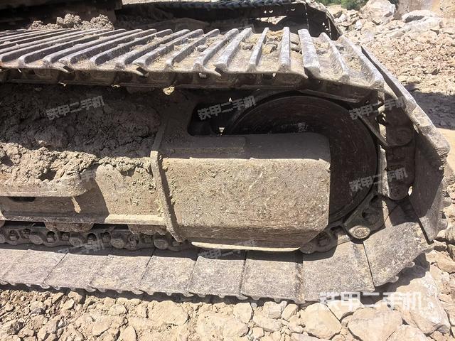 右侧行走马达盖板(行走机构) 右侧行走马达盖板(行走机构)