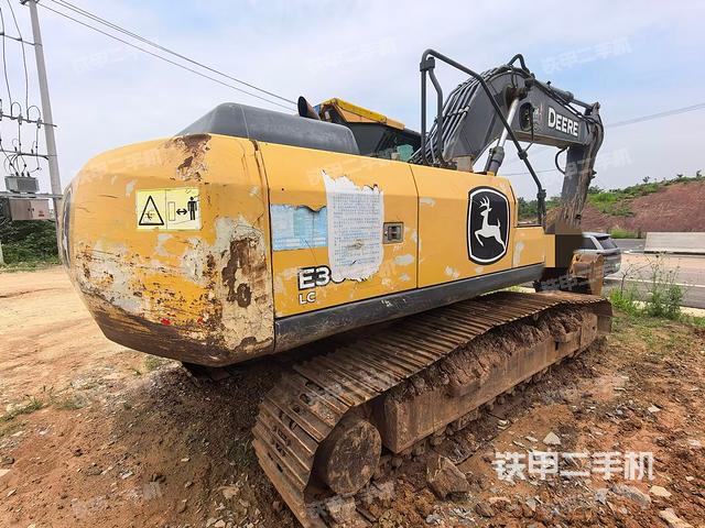 右后45(整機(jī)外觀) 右后45(整機(jī)外觀)