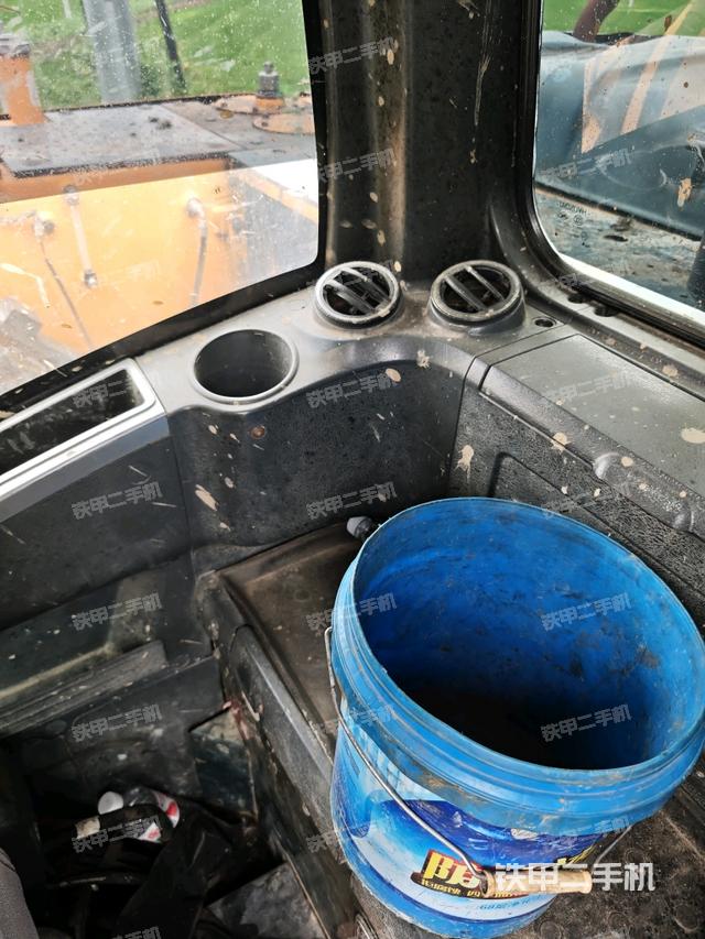 后窗玻璃角標(biāo)(駕駛室部分) 后窗玻璃角標(biāo)(駕駛室部分)