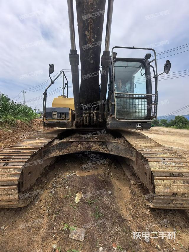 大臂油缸整體?豎拍(工作和回轉(zhuǎn)裝置) 大臂油缸整體?豎拍(工作和回轉(zhuǎn)裝置)