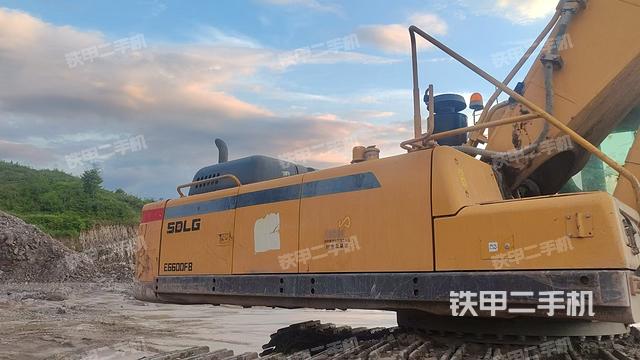 整机右后45°(整机外观) 整机右后45°(整机外观)