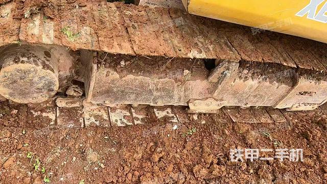 单侧履带整体（整机外观）