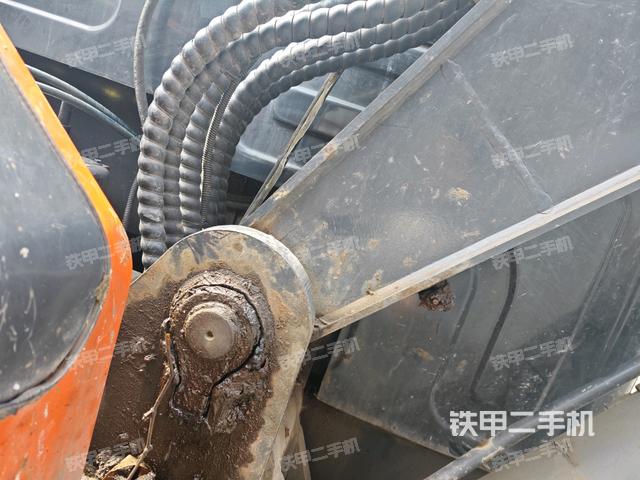 大臂根部?斜(工作和回轉(zhuǎn)裝置) 大臂根部?斜(工作和回轉(zhuǎn)裝置)