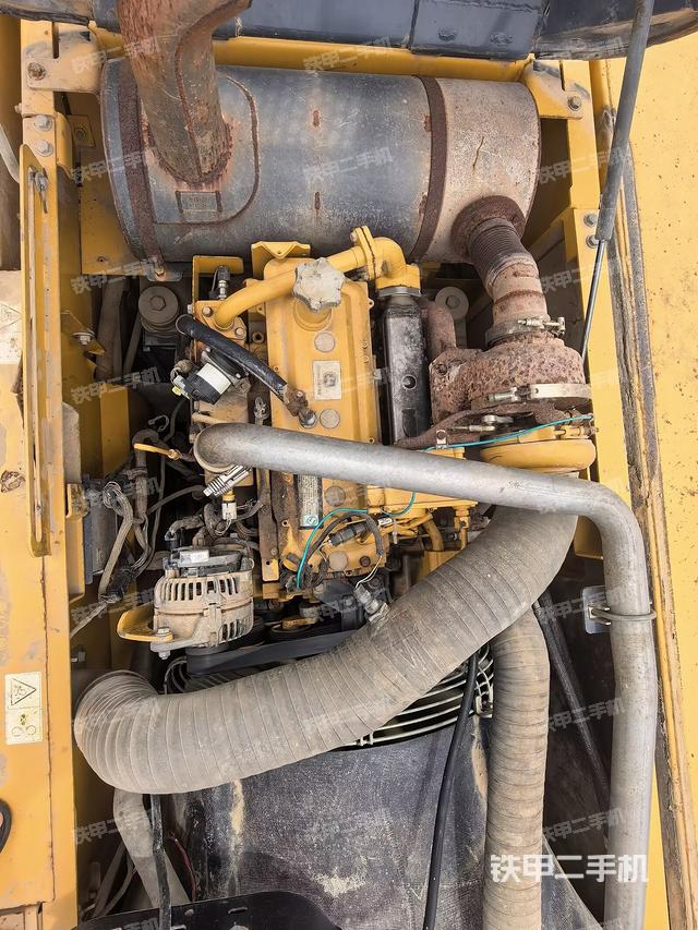 發(fā)動(dòng)機(jī)室(上車部件) 發(fā)動(dòng)機(jī)室(上車部件)