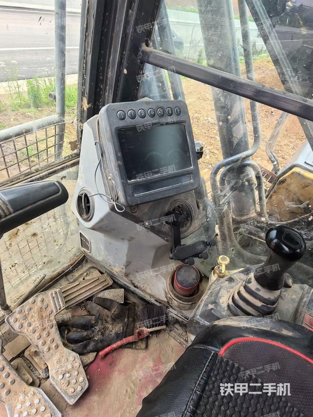 顯示屏?(駕駛室部分) 顯示屏?(駕駛室部分)