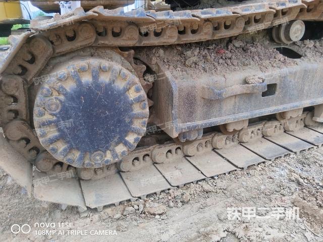 右驱动轮(行走机构) 右驱动轮(行走机构)