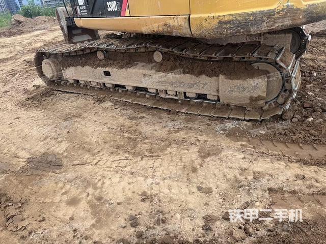 右侧履带整体(行走机构) 右侧履带整体(行走机构)