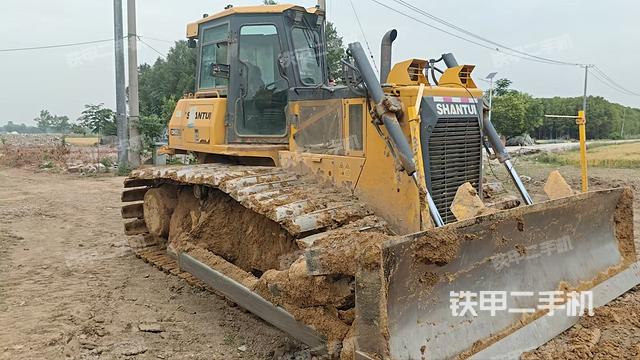 整機左側(cè)(設(shè)備外觀及核心部件) 整機左側(cè)(設(shè)備外觀及核心部件)