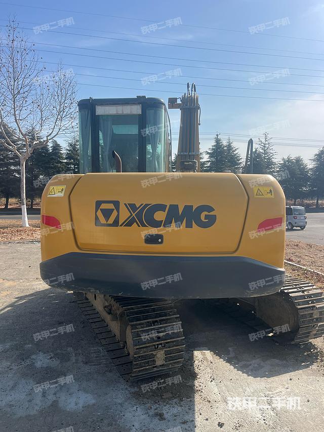 驾驶室顶部（整机外观）