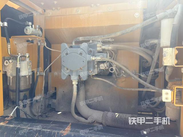 液压泵室(大件舱室) 液压泵室(大件舱室)