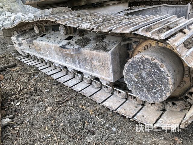 右侧行走马达盖板(行走机构) 右侧行走马达盖板(行走机构)