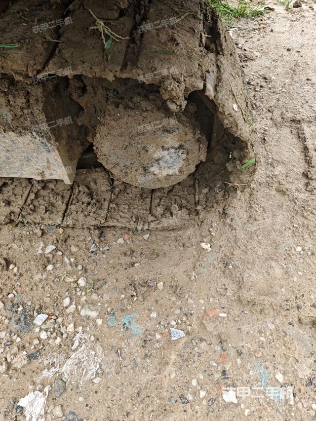 左導(dǎo)向輪（行走機構(gòu)）