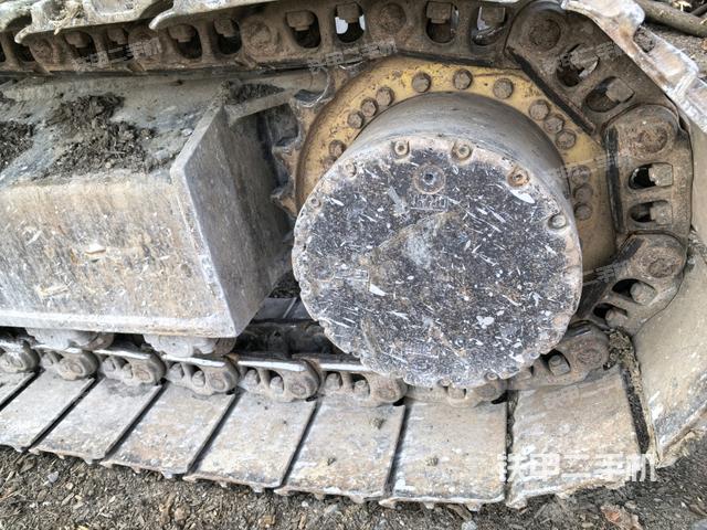 左导向轮(行走机构) 左导向轮(行走机构)