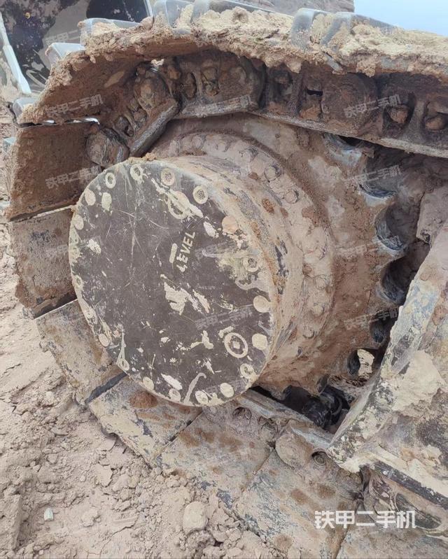 右侧行走马达盖板（行走机构）