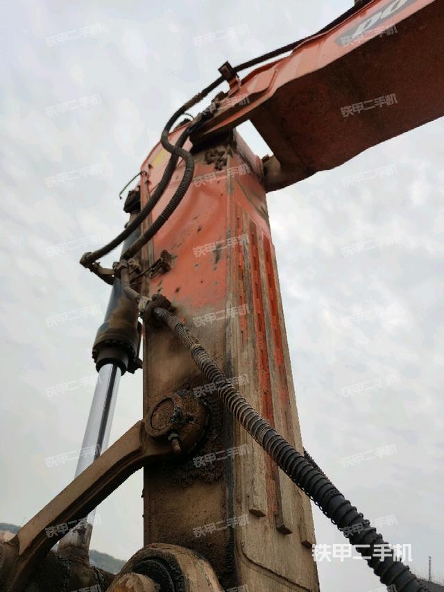 小臂整体左后（工作和回转装置）