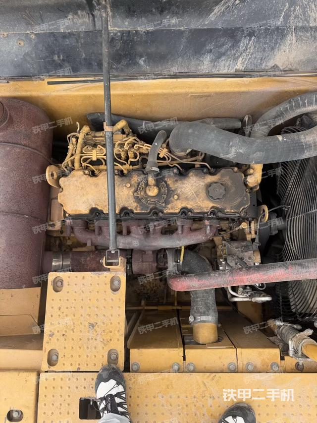 发动机室(上车部件) 发动机室(上车部件)