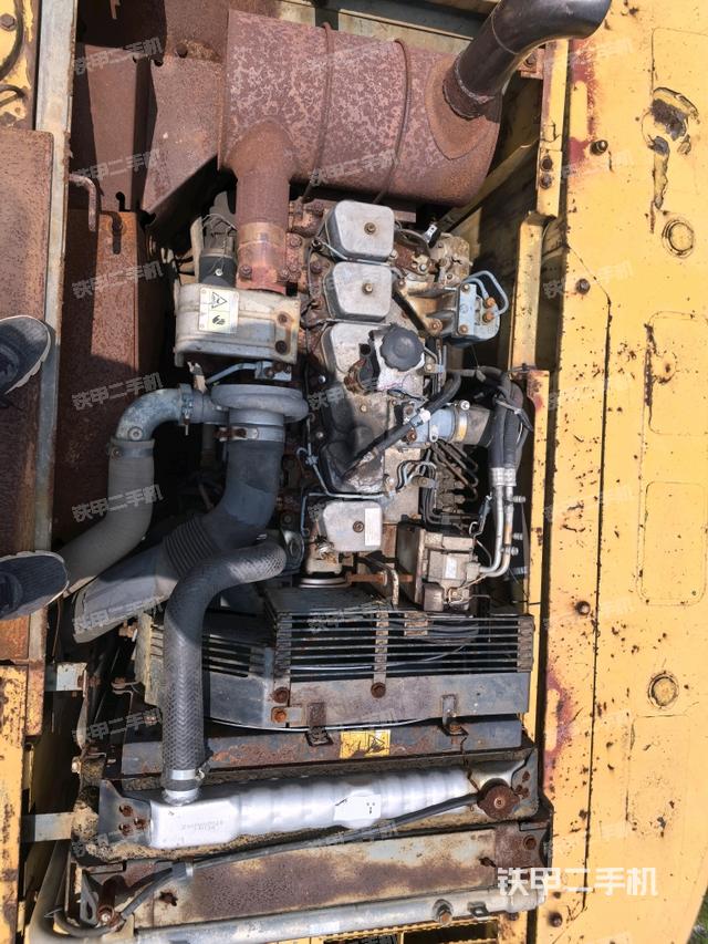 增壓器特寫(xiě)(上車(chē)部件) 增壓器特寫(xiě)(上車(chē)部件)