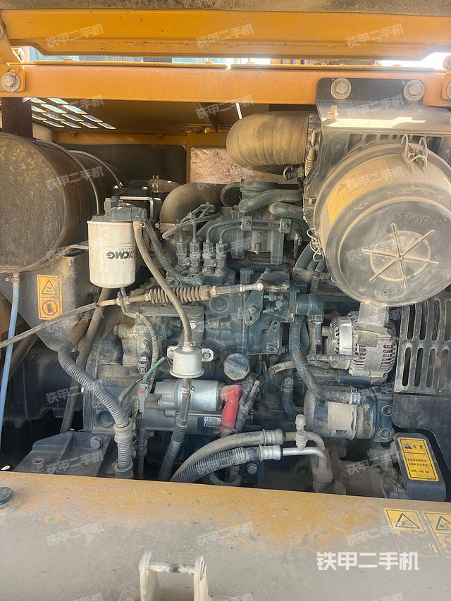 发动机整体俯视（整机外观）