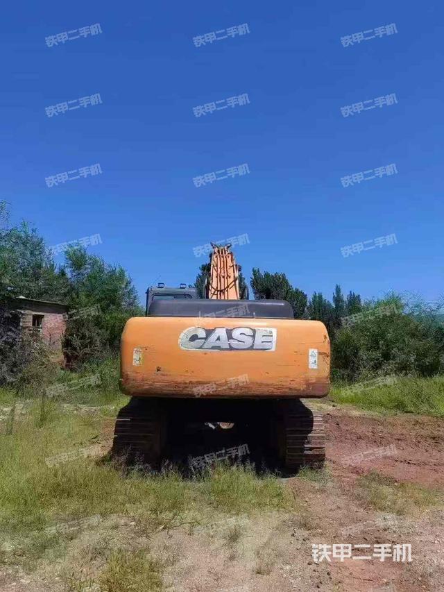 驾驶室顶部(整机外观) 驾驶室顶部(整机外观)