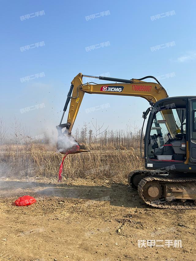 驾驶室整体（整机外观）