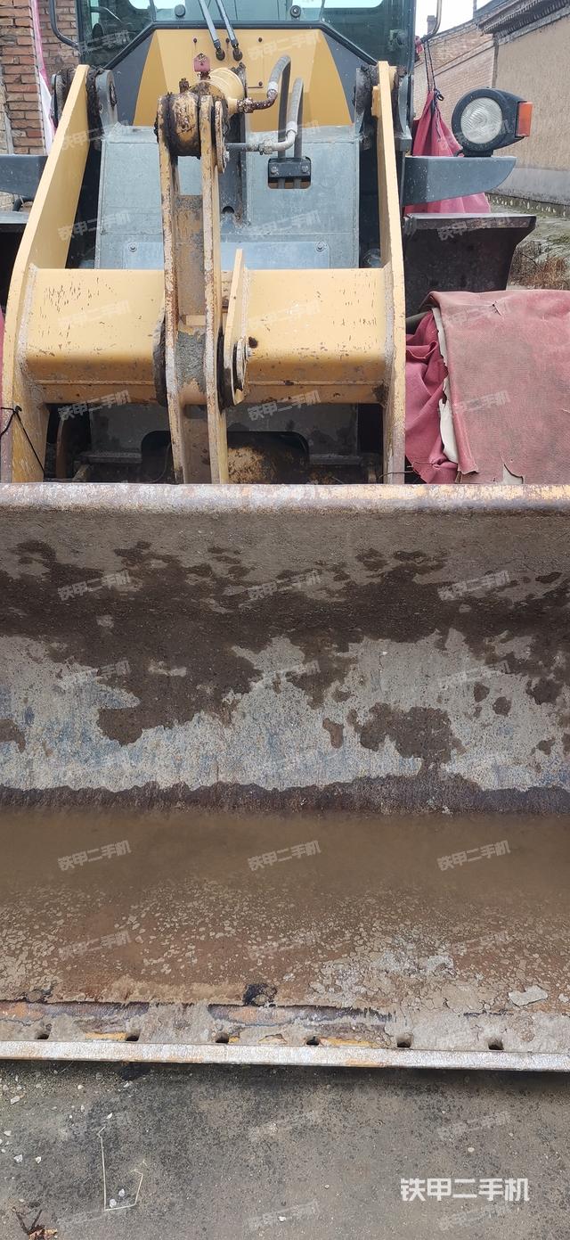 工作装置整体(整机外观及大件) 工作装置整体(整机外观及大件)