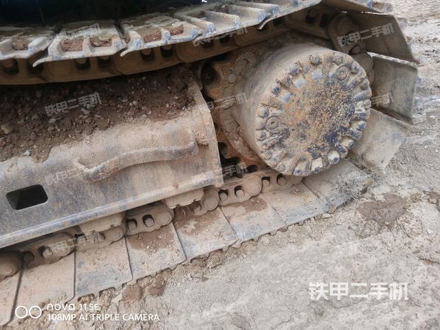 左驱动轮(行走机构) 左驱动轮(行走机构)