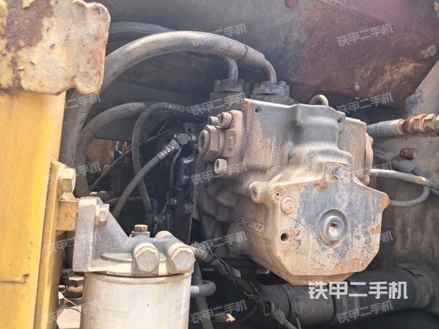 液壓泵斜45?左(大件艙室) 液壓泵斜45?左(大件艙室)