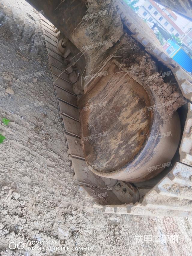 右侧行走马达盖板(行走机构) 右侧行走马达盖板(行走机构)