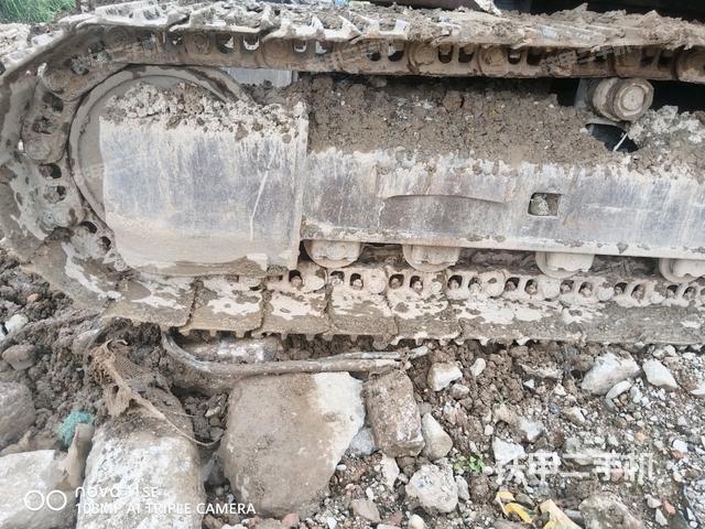 左导向轮(行走机构) 左导向轮(行走机构)